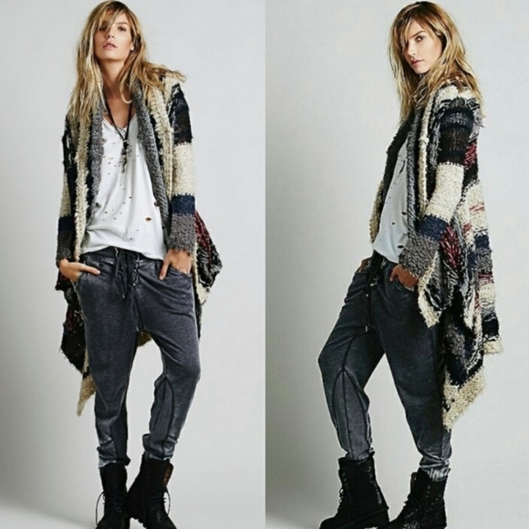 *SOLD* Free People Sloppy Joe Cardigan - Picture 2 of 14